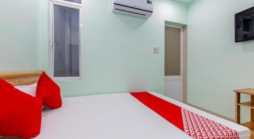 נה טראנג Oyo 898 Phuong Thao Hotel מראה חיצוני תמונה
